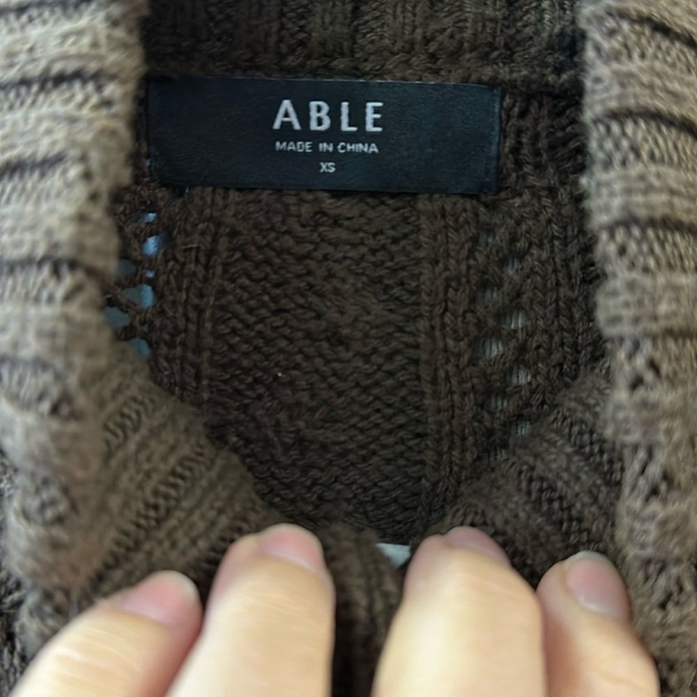 ABLE Ruth Cable Knit Cropped Cardigan Size X Small - Picture 9 of 9